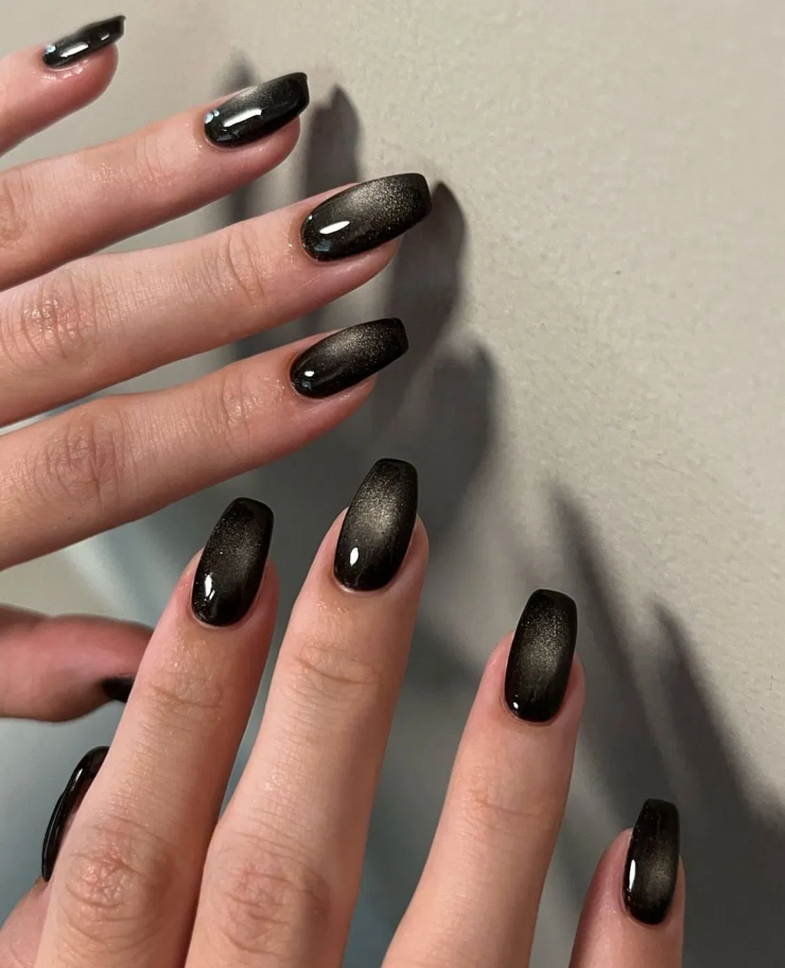Nail mắt mèo tone đen