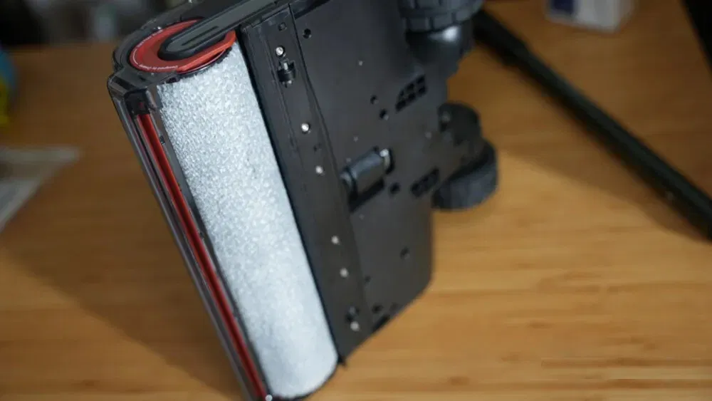 Mặt dưới của Dreame H15 Pro CarpetFlex (Ảnh: Internet)
