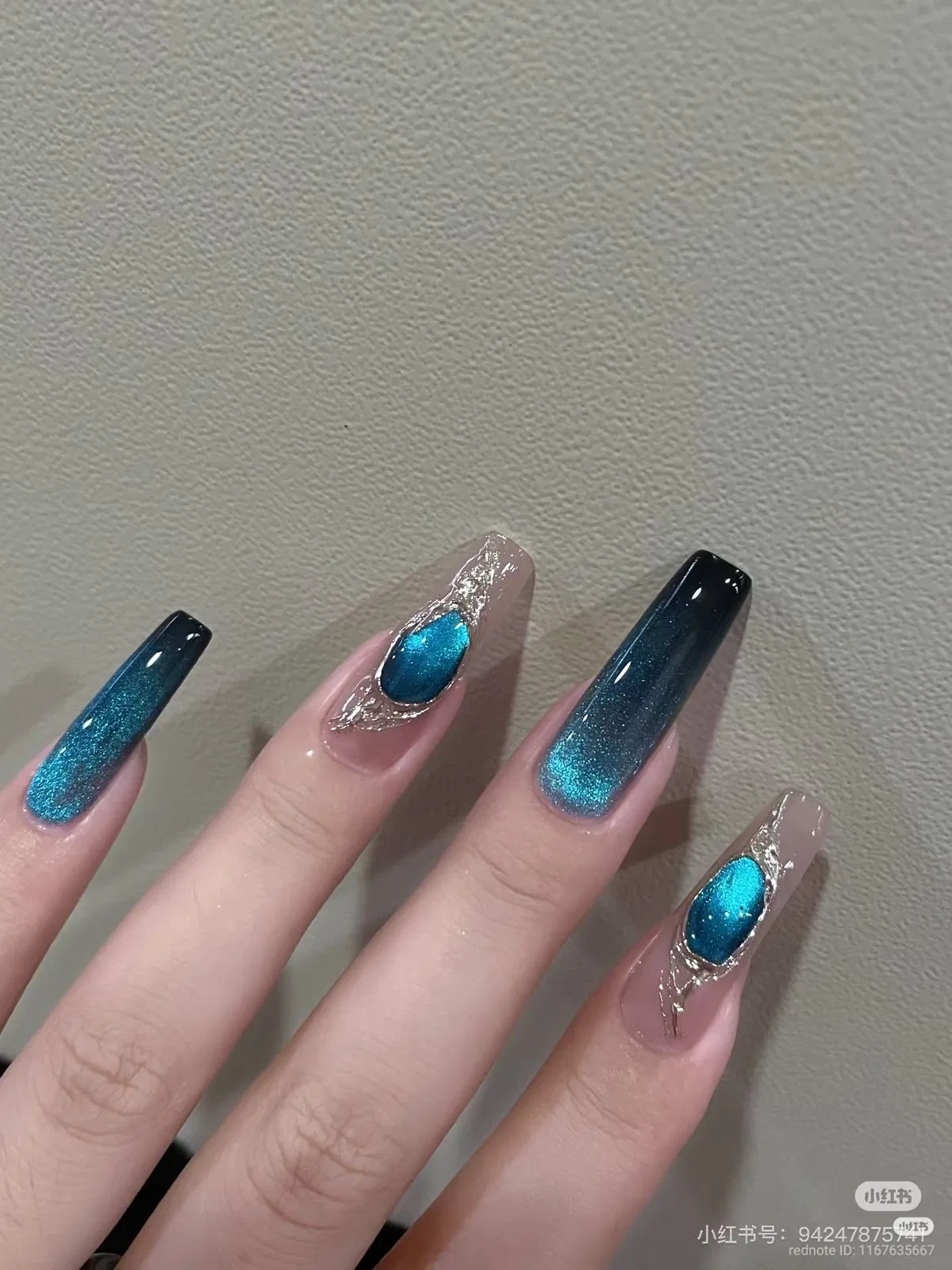 Màu mắt mèo sáng kết hợp ombre