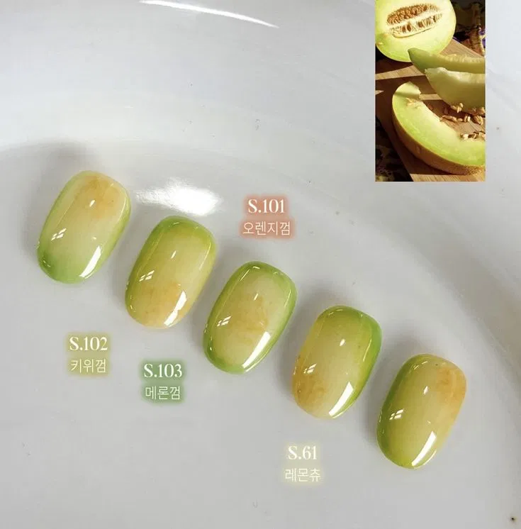 Nail ombre dưa lưới xanh