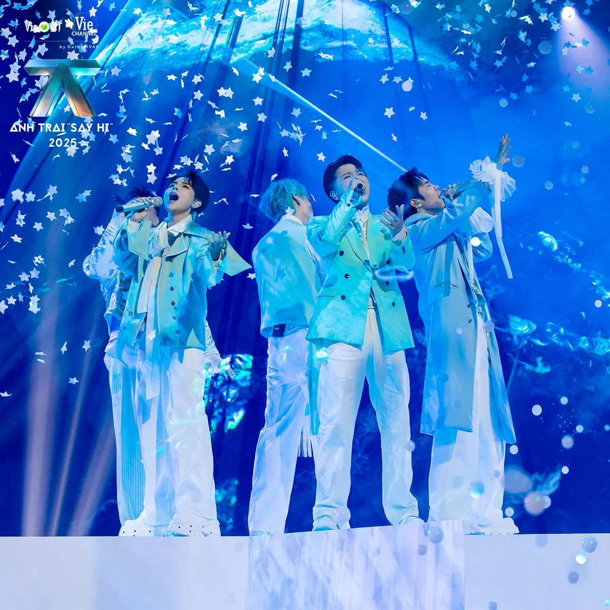 Bài hát Thức: Bản tình ca hay nhất round 1 livestage 4 Anh Trai Say Hi 2025 Anh Trai Say Hi Anh Trai Say Hi 2025 bài hát Bài hát Thức Bài hát Thức Bản tình ca hay nhất round 1 livestage 4 Anh Trai Say Hi 2025 đỉnh cao hay nhất Huslang Robber JayB khán giả Mason Nguyễn Phạm Đình Thái Ngân Thức tình ca vũ cát tường