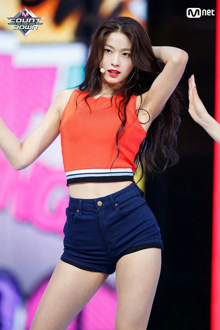 Seolhyun (AOA)