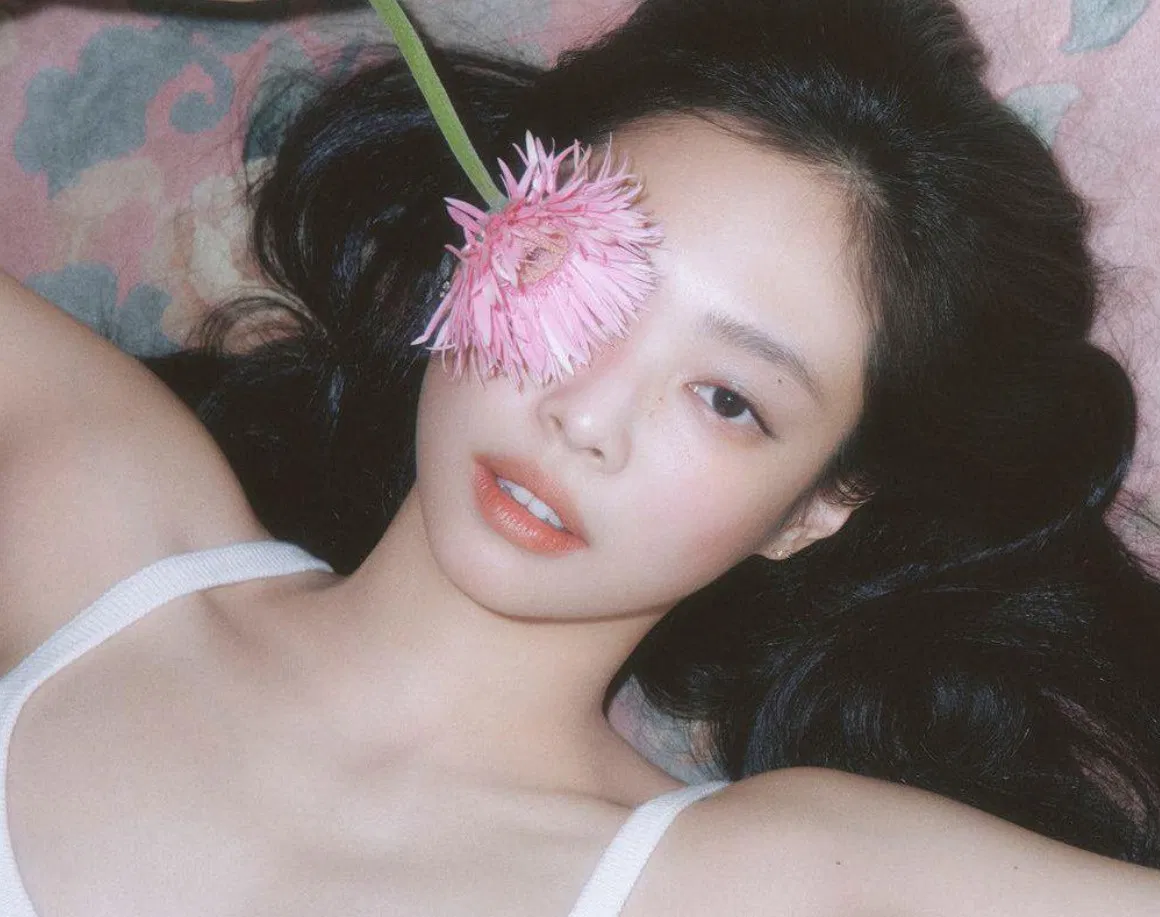 Jennie "phủ sóng" khắp Hàn Quốc và quốc tế không chỉ lĩnh vực âm nhạc (Ảnh: Internet)