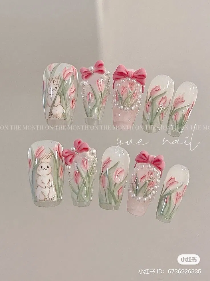 Hoa tulip và thỏ cầu kì Hoa tulip và thỏ cầu kì