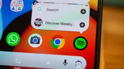Tạo shortcut Spotify trên màn hình chính cho nghệ sĩ và danh sách phát (Ảnh: Internet) Tạo shortcut Spotify trên màn hình chính cho nghệ sĩ và danh sách phát (Ảnh: Internet)