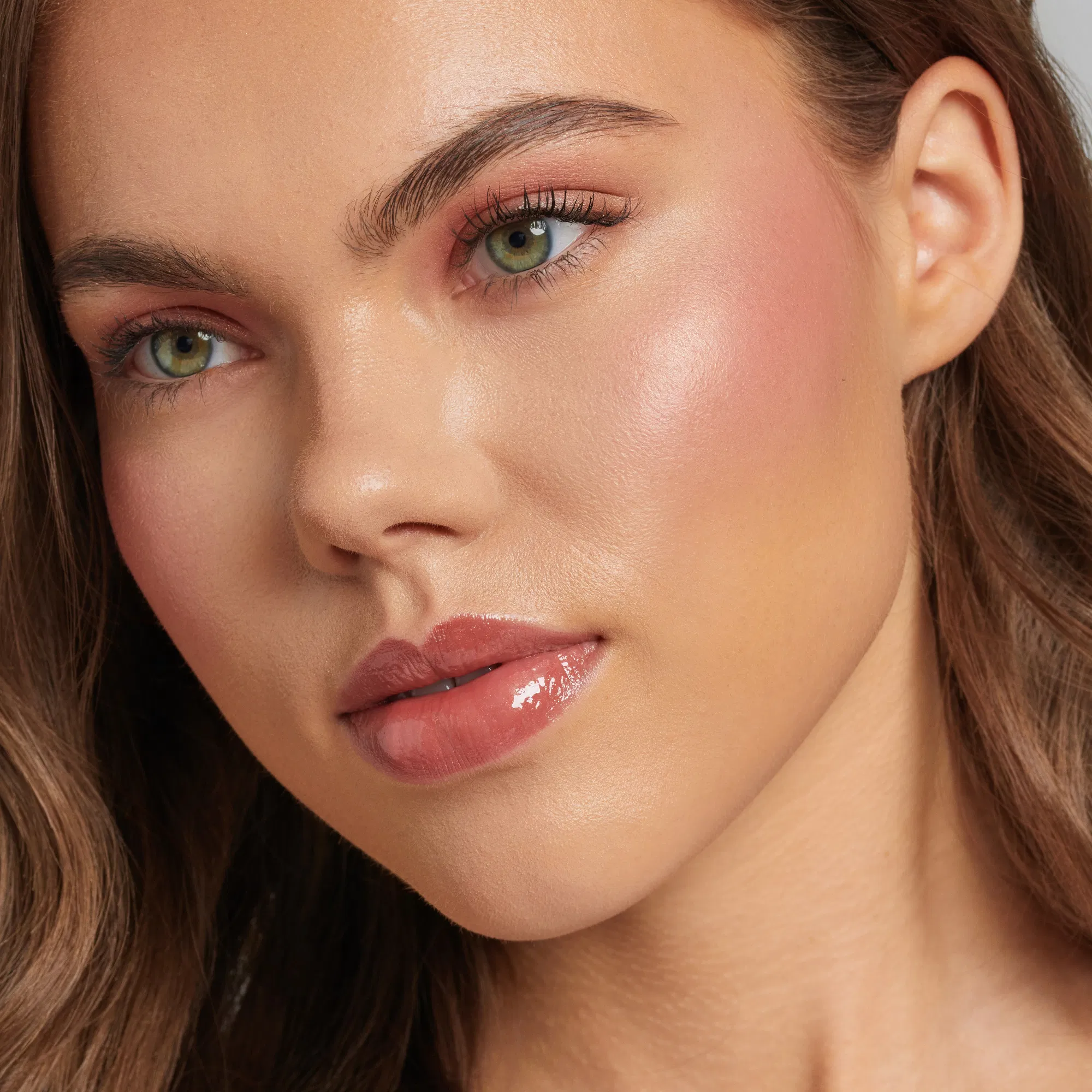 Phấn bắt sáng Rosy Glow