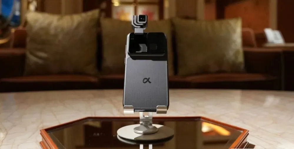 Mẫu điện thoại Robot tại CES 2026 (Ảnh: Internet)