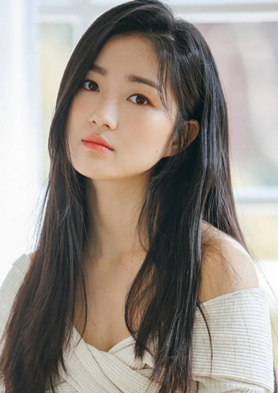 Diễn viên Kim Hye Yoon