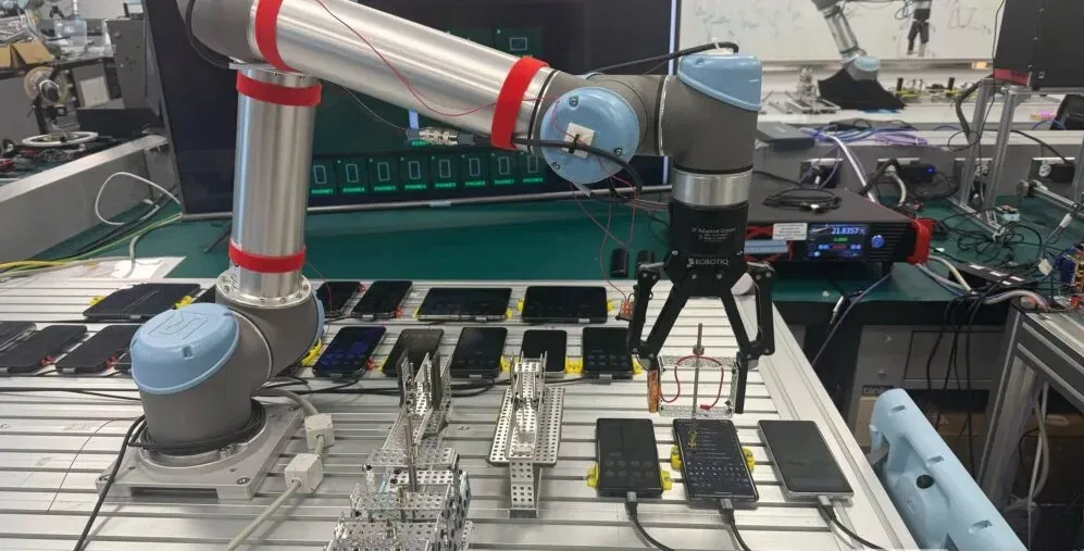 Phòng thí nghiệm robot của Google (Ảnh: Internet) Phòng thí nghiệm robot của Google (Ảnh: Internet)