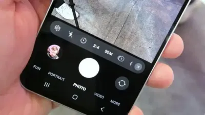 Camera 50MP đi kèm góc siêu rộng 13MP và macro 5MP, hỗ trợ quay 4K 30 FPS, cải thiện nhẹ chống rung (Ảnh: Internet) Camera 50MP đi kèm góc siêu rộng 13MP và macro 5MP, hỗ trợ quay 4K 30 FPS, cải thiện nhẹ chống rung (Ảnh: Internet)