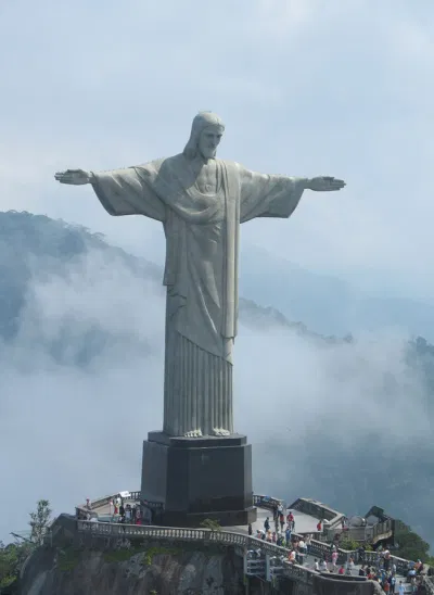 Tượng Christ the Redeemer. Nguồn: Internet Tượng Christ the Redeemer. Nguồn: Internet