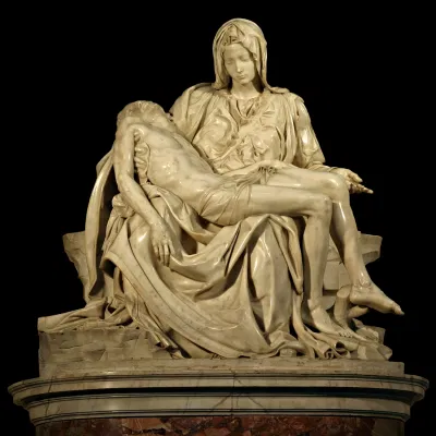 Tượng Pietà. Nguồn: Internet Tượng Pietà. Nguồn: Internet