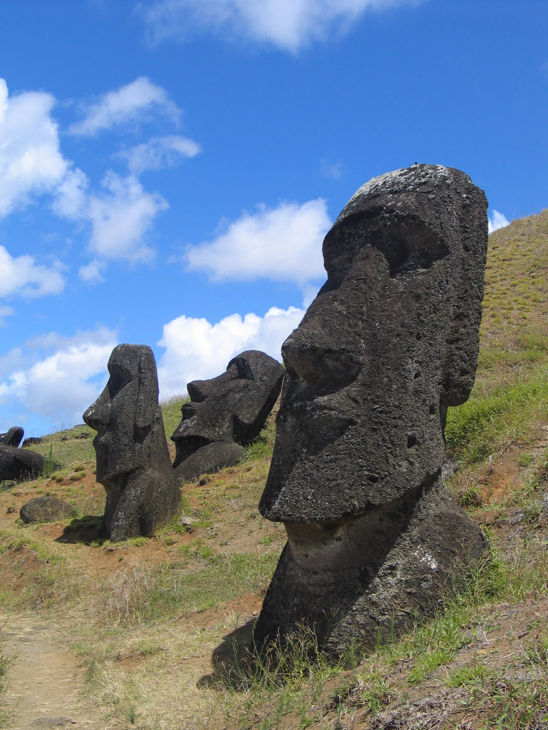 Tượng Moai. Nguồn: Internet