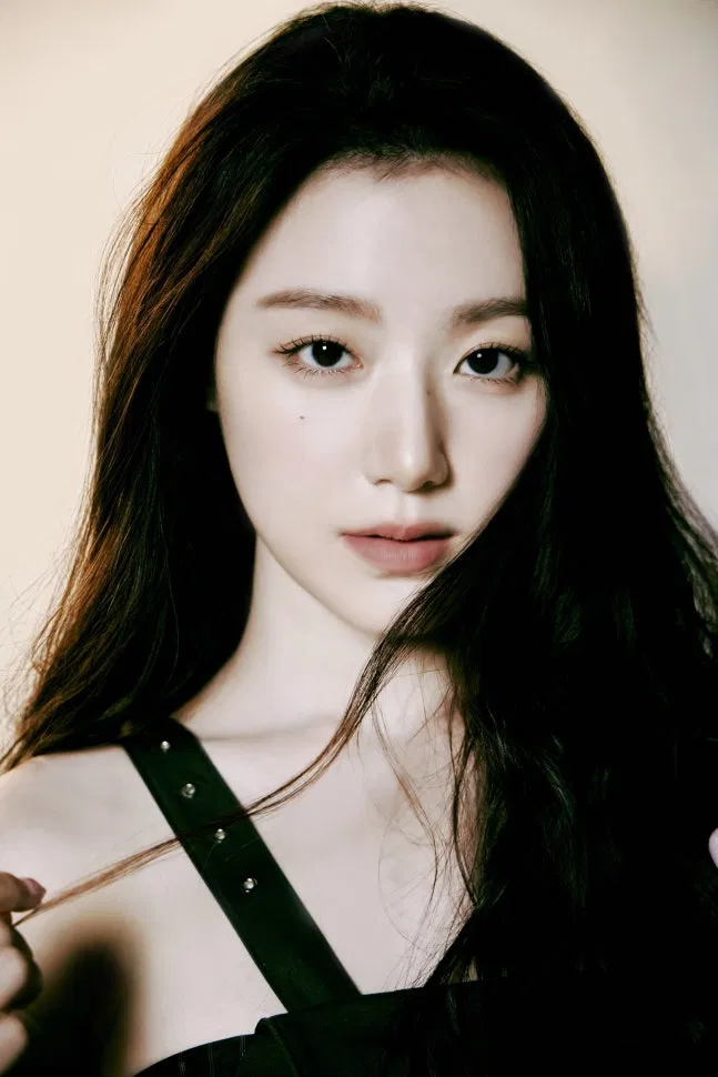 Shuhua đảm nhận vai chính trong phim điện ảnh "Happily Ever After" (Ảnh: Internet)