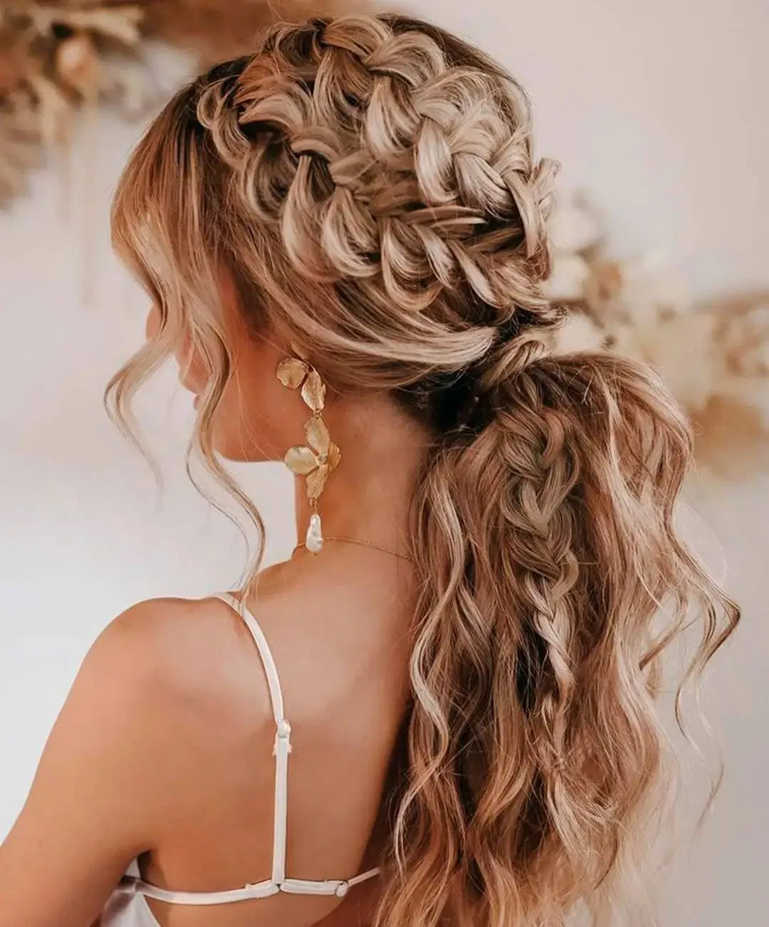 Tóc tết lỏng
