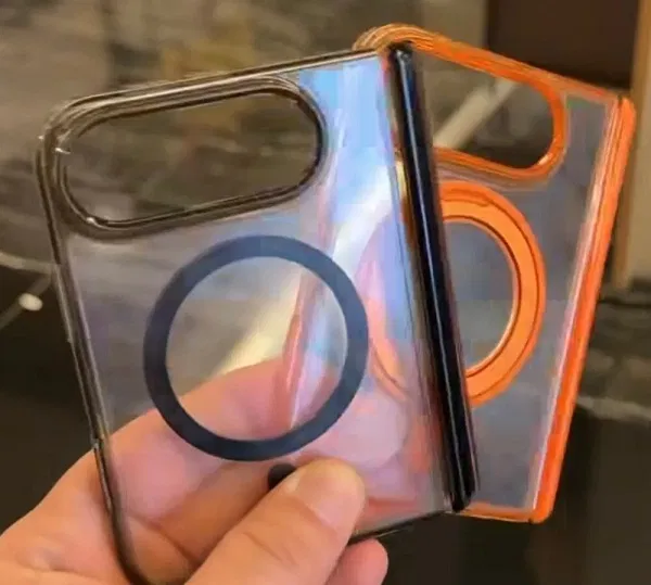Hình ảnh rò rỉ ốp lưng cho iPhone Fold (Ảnh: Internet)