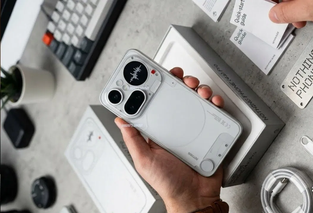 Điện thoại Nothing Phone 4a Pro (Ảnh: Internet) Điện thoại Nothing Phone 4a Pro (Ảnh: Internet)