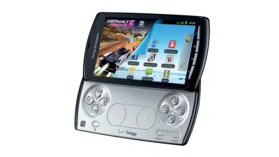 Điện thoại Sony Xperia Play (Ảnh: Internet) Điện thoại Sony Xperia Play (Ảnh: Internet)