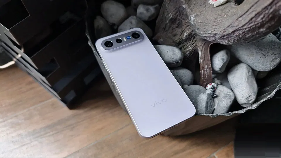 Điện thoại Vivo X300 FE (Ảnh: Internet)