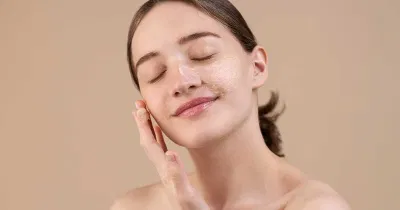 Tẩy tế bào chết quá nhiều hoặc quá ít