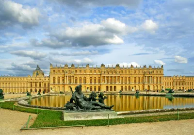 Cung điện Palace of Versailles. Nguồn: Internet Cung điện Palace of Versailles. Nguồn: Internet