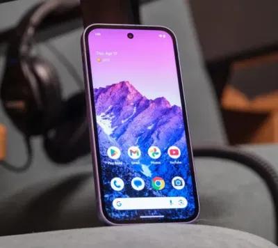 Màn hình chính của điện thoại Pixel 9a (Ảnh: Internet) Màn hình chính của điện thoại Pixel 9a (Ảnh: Internet)