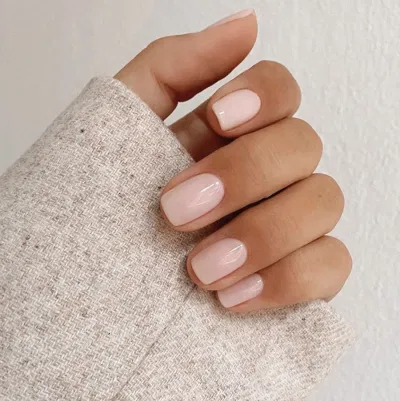 Để chuyển từ móng dài sang móng ngắn